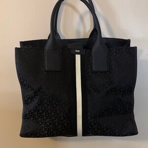 DKNY Large Black and White Tote Bag Excellent Condition
